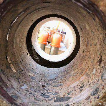 Looking down a large-diameter core through a thick slab