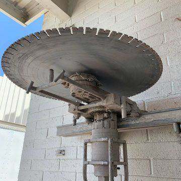 Track-mounted wall saw blade, close up